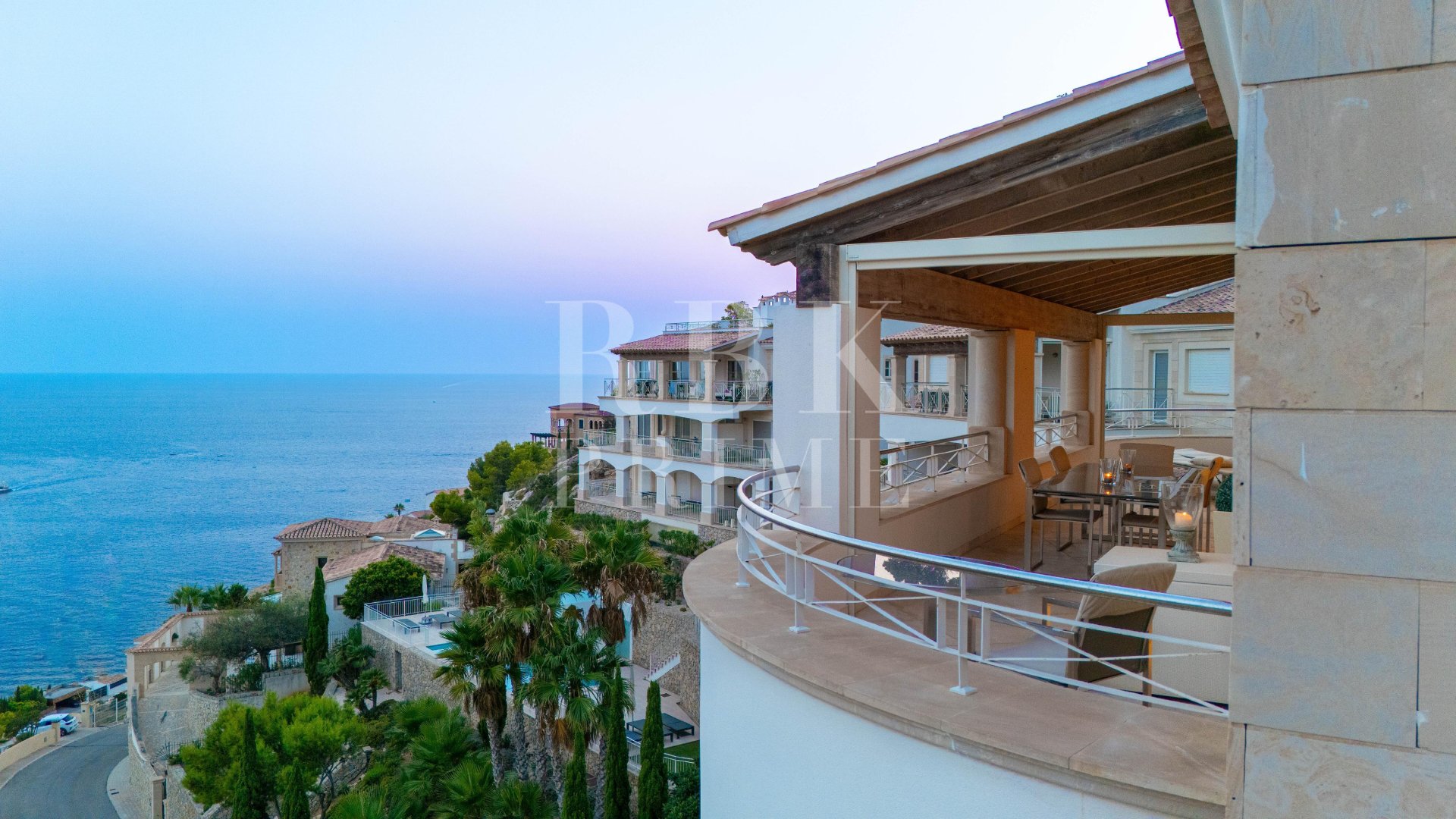 Resale - Apartments -
Andratx