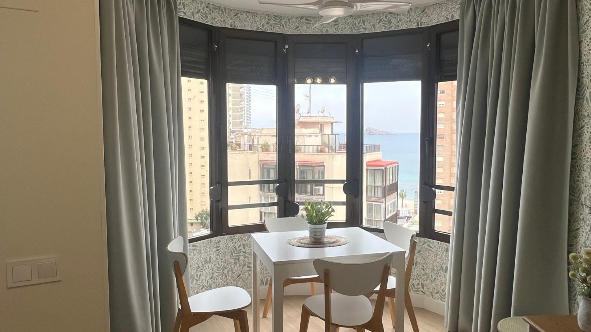 Resale - Apartments -
Benidorm - Levante