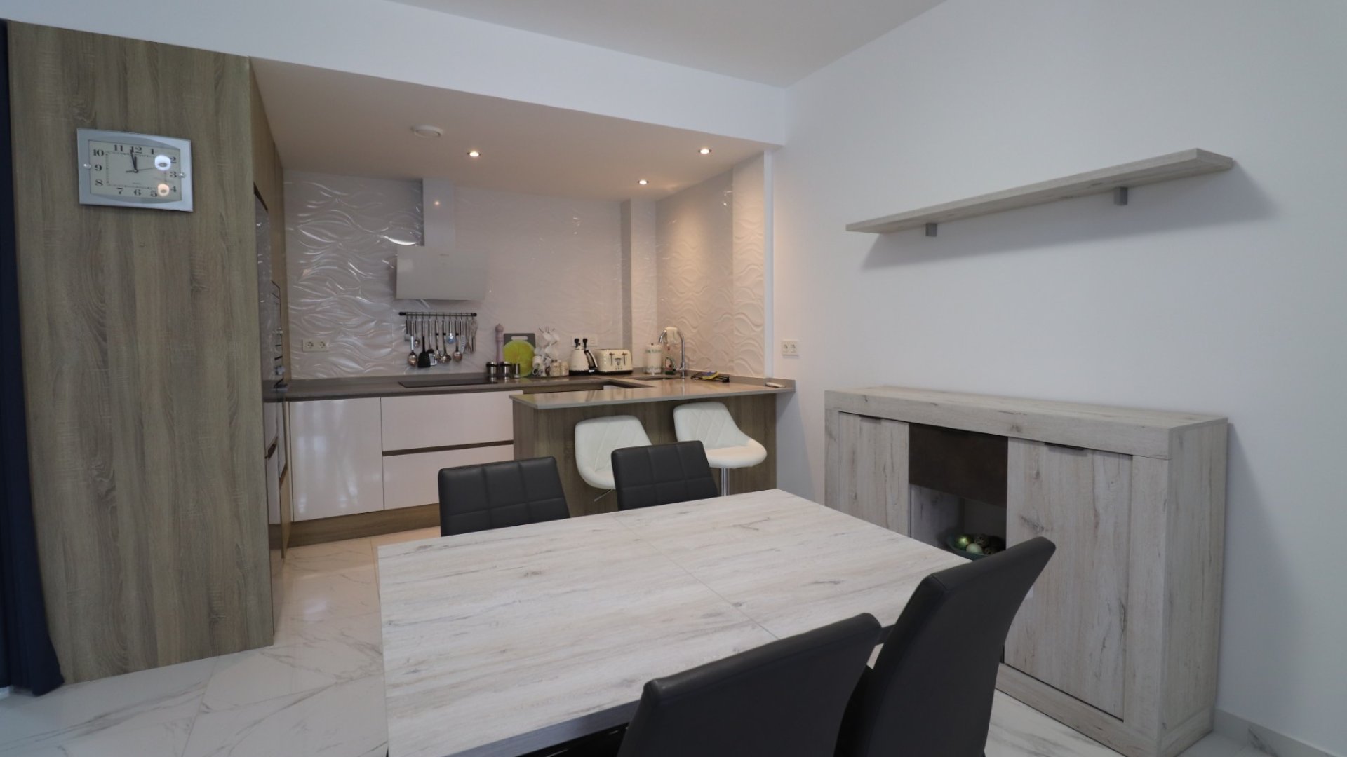 Resale - Apartments -
Benijofar