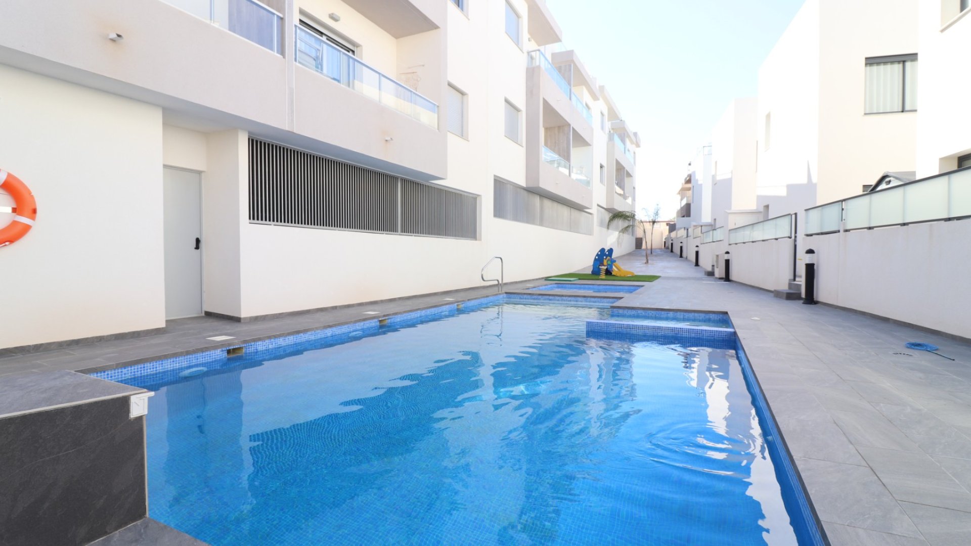 Resale - Apartments -
Benijofar