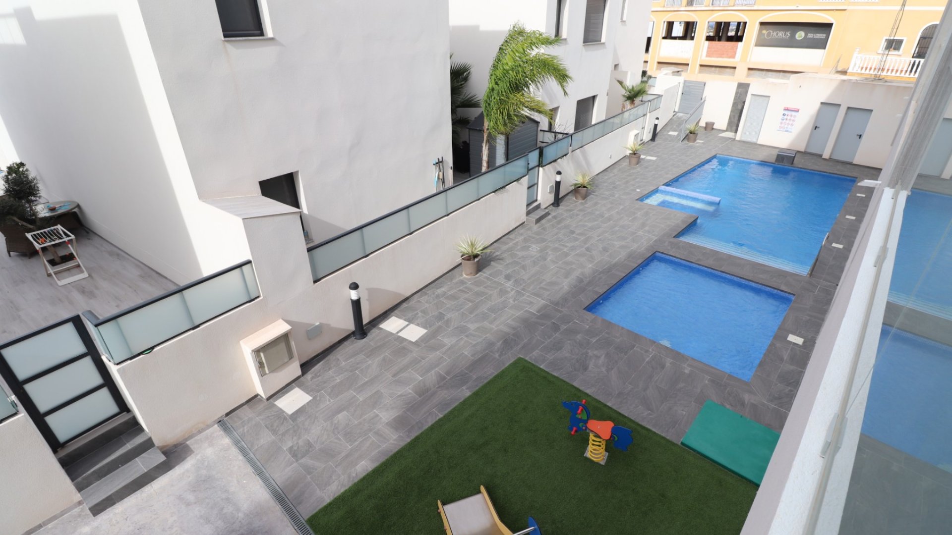 Resale - Apartments -
Benijofar