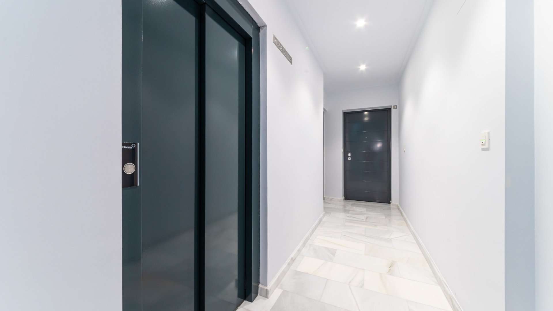 Resale - Apartments -
Benijofar