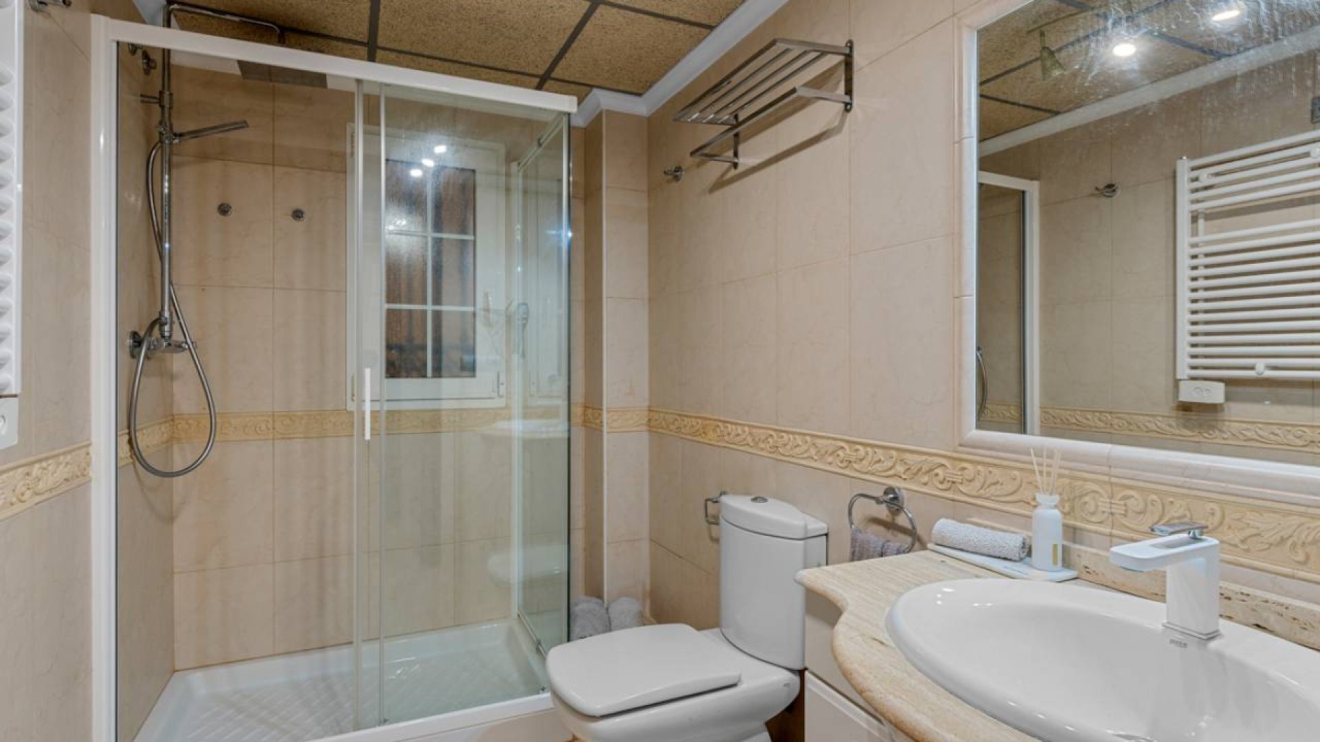 Resale - Apartments -
Cabo Roig