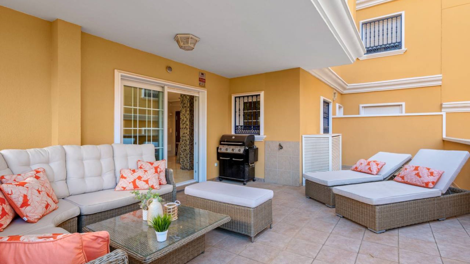 Resale - Apartments -
Cabo Roig