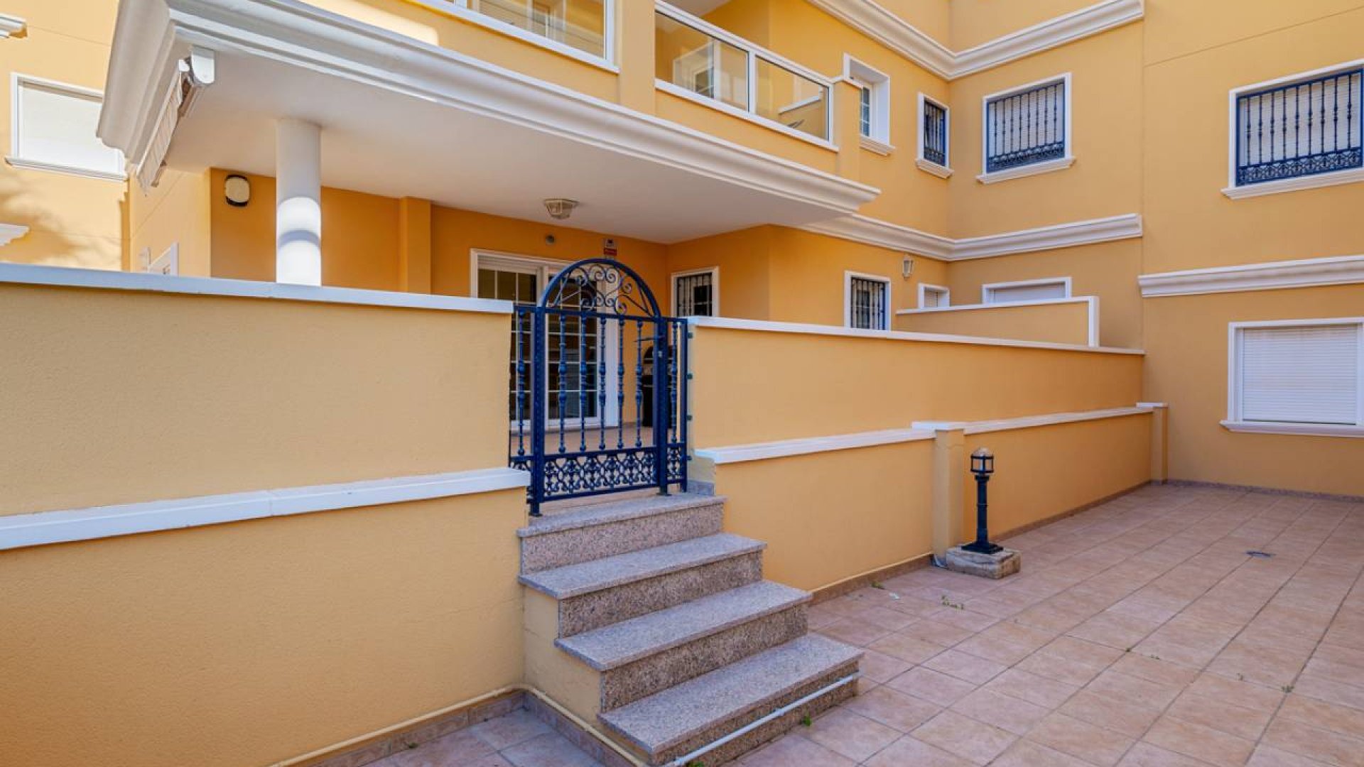 Resale - Apartments -
Cabo Roig
