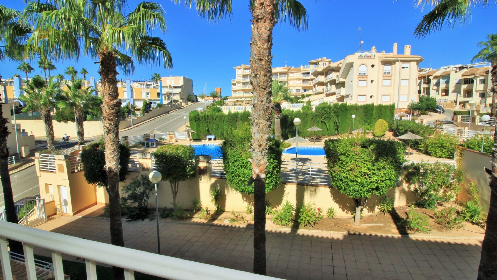 Resale - Apartments -
Cabo Roig
