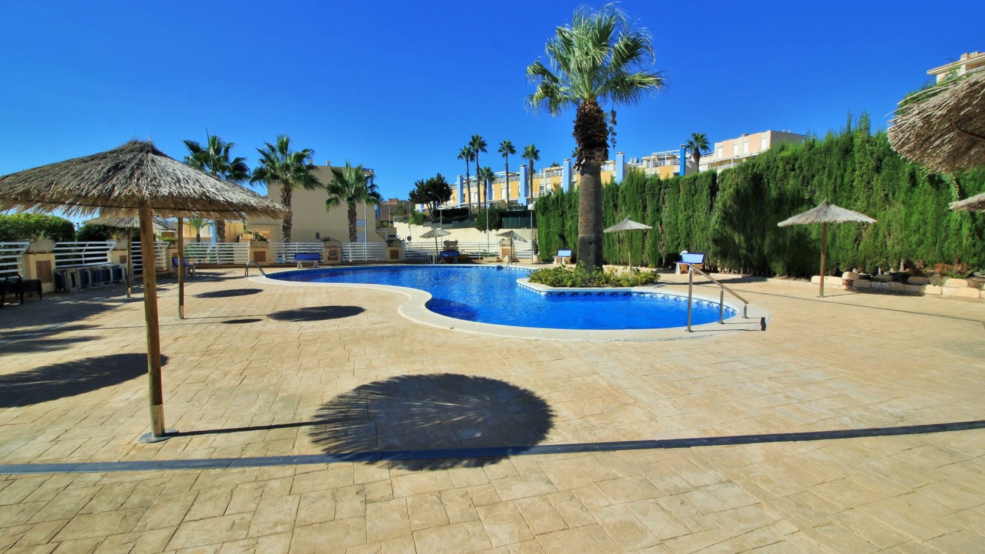 Resale - Apartments -
Cabo Roig
