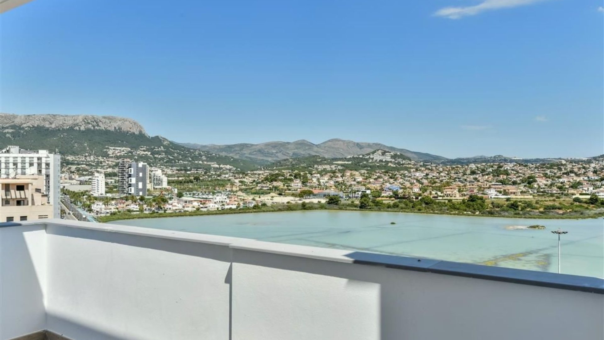 Resale - Apartments -
Calpe - Playa De Arenal