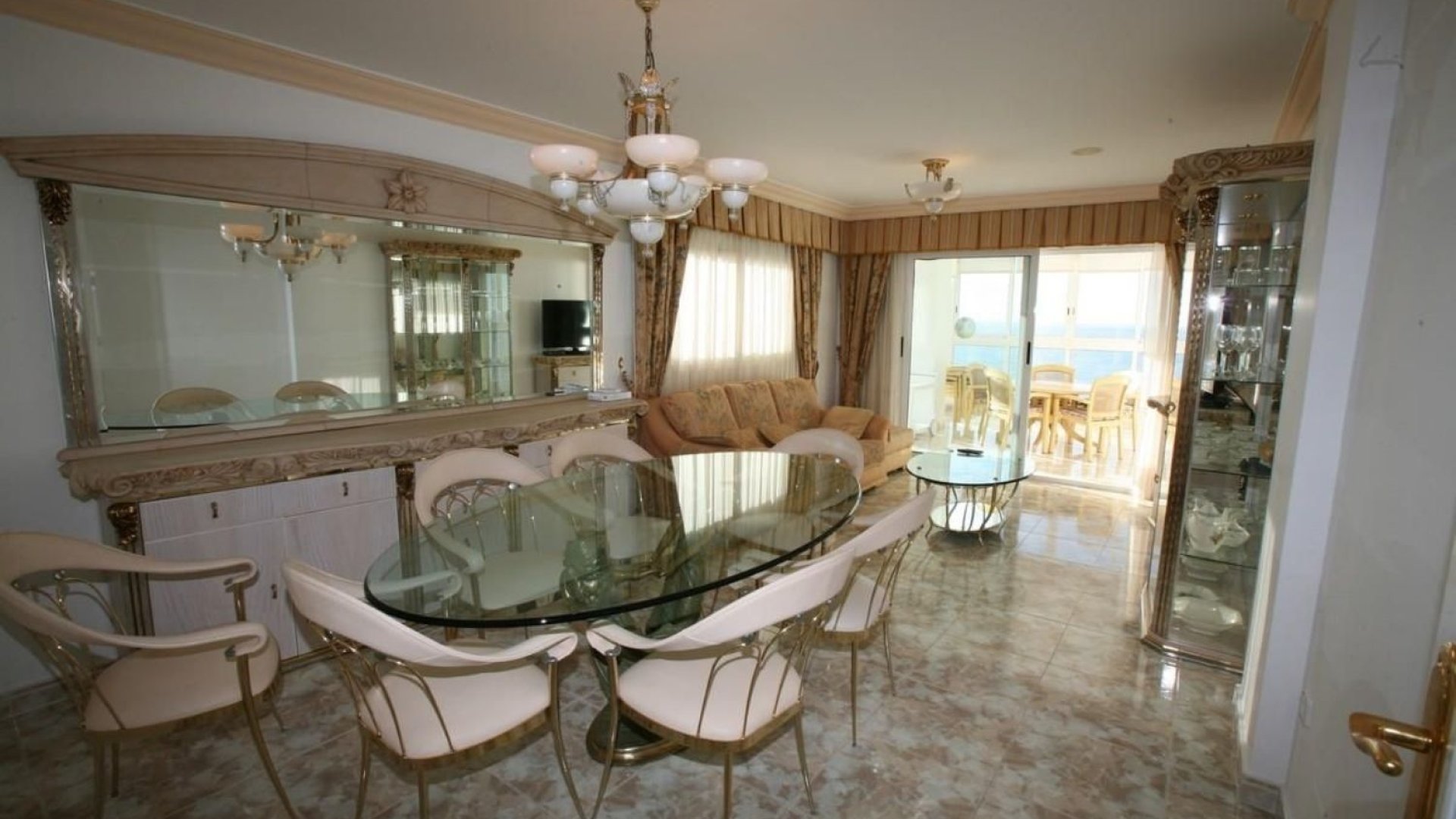 Resale - Apartments -
Calpe - Playa De Arenal
