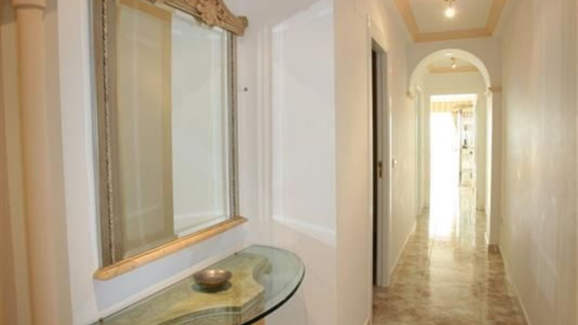 Resale - Apartments -
Calpe - Playa De Arenal