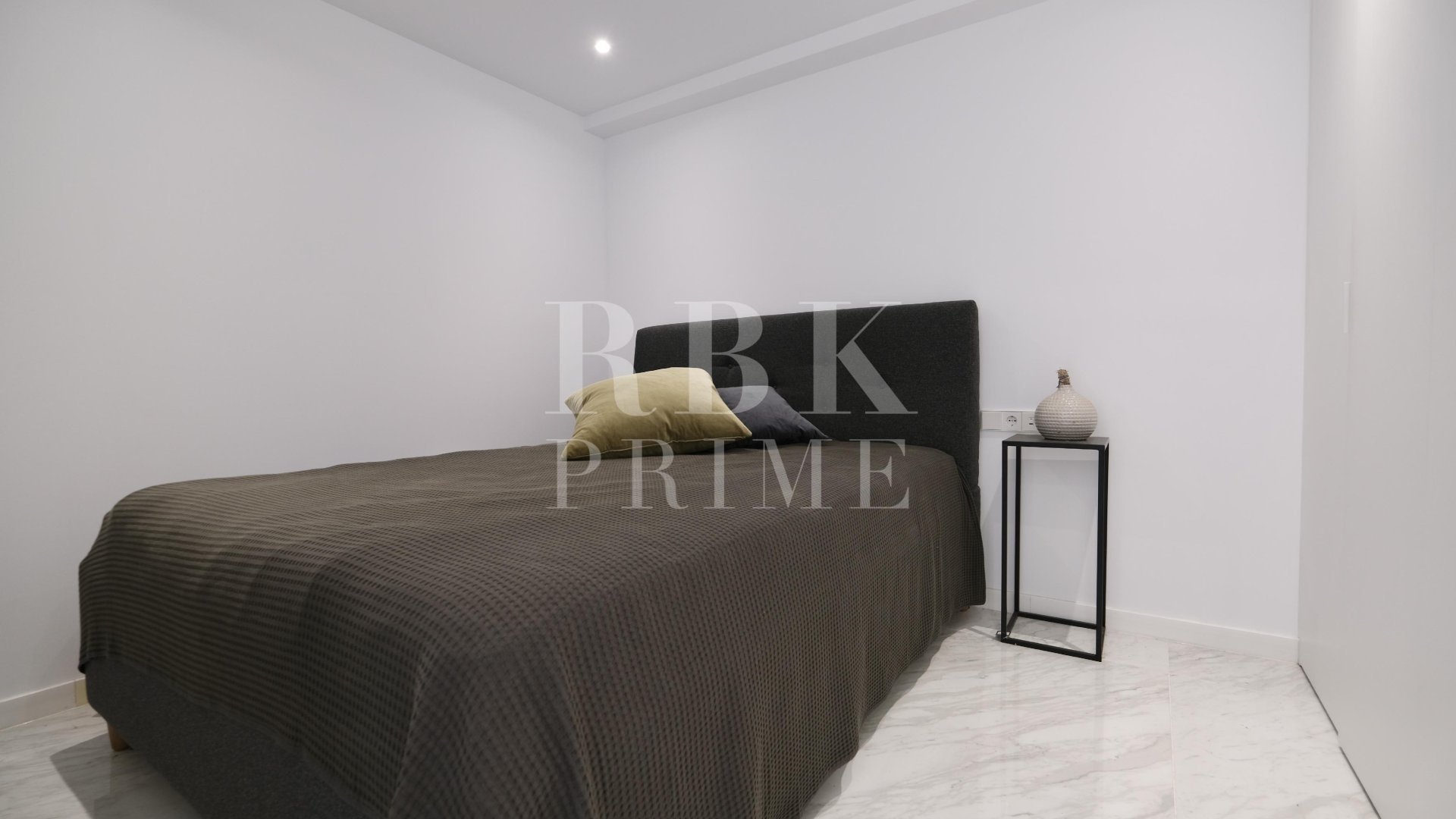 Resale - Apartments -
Calvià - Portals Nous