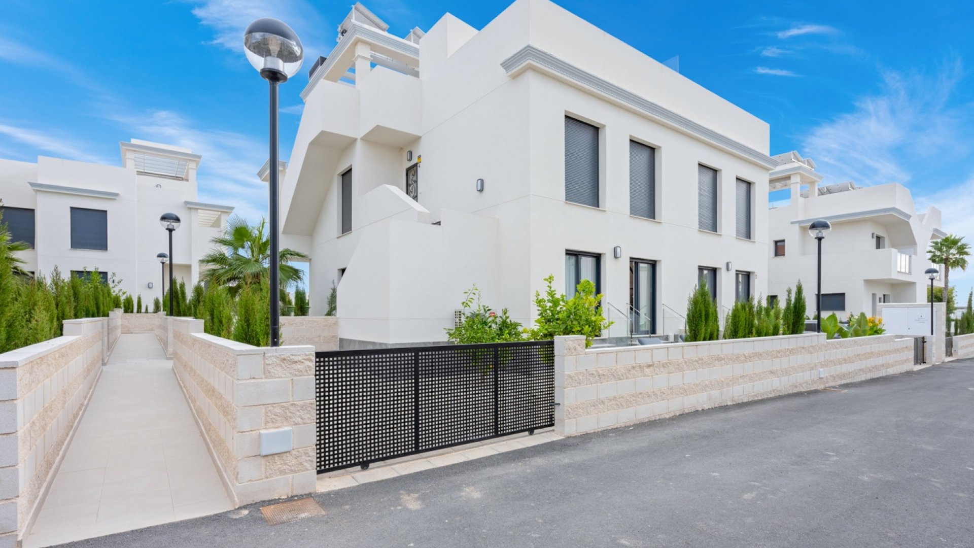 Resale - Apartments -
Ciudad Quesada