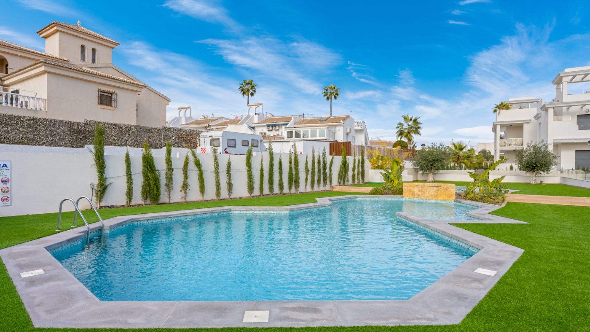 Resale - Apartments -
Ciudad Quesada