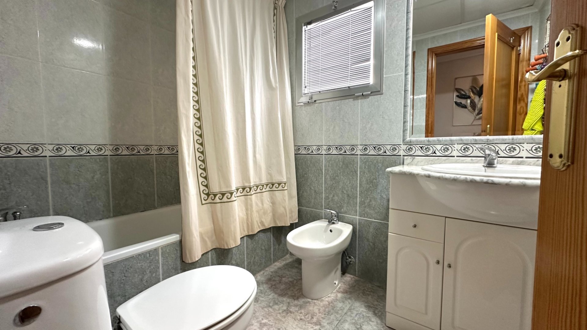 Resale - Apartments -
Guardamar del Segura - Center