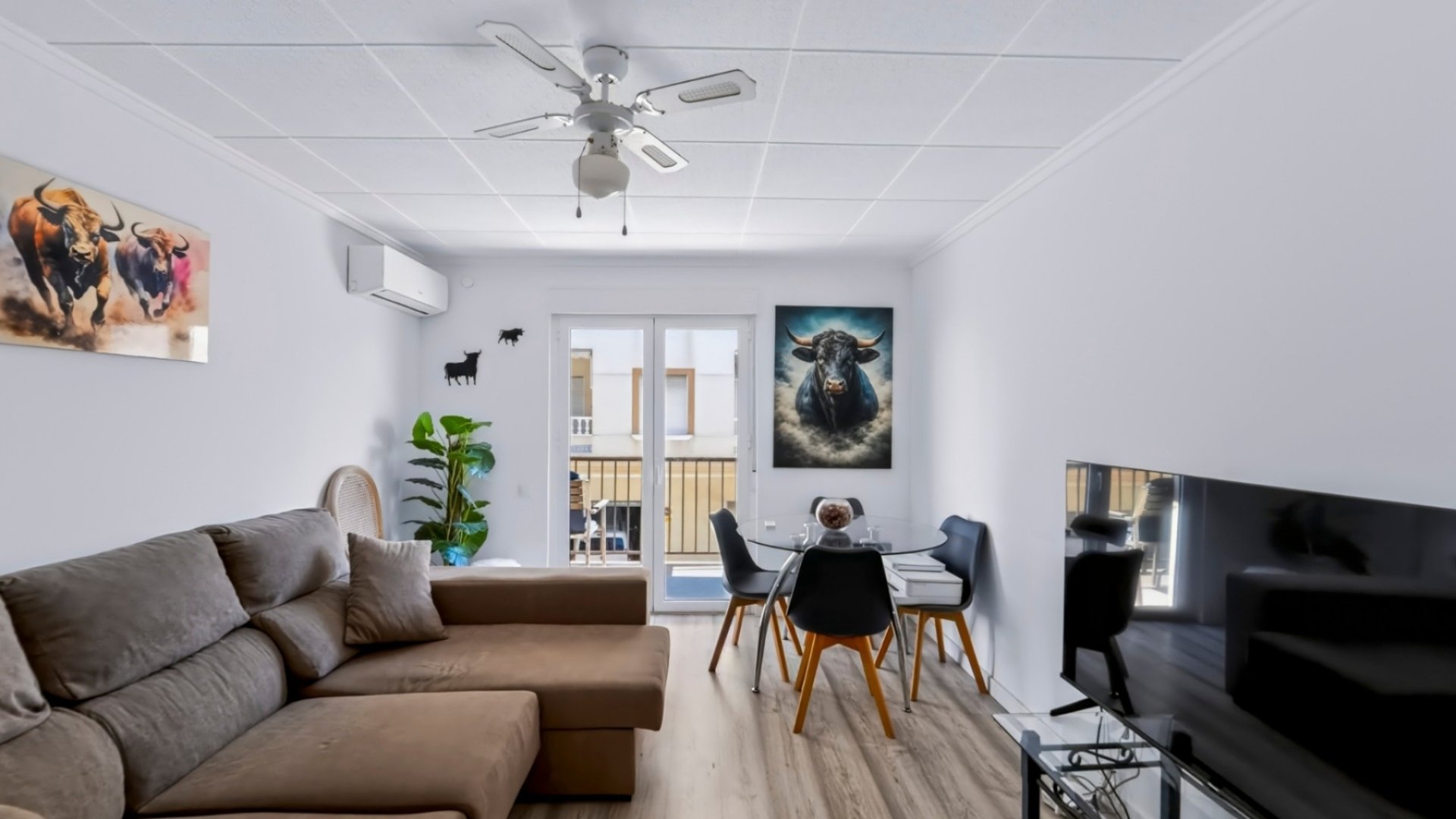 Resale - Apartments -
Guardamar del Segura - Center