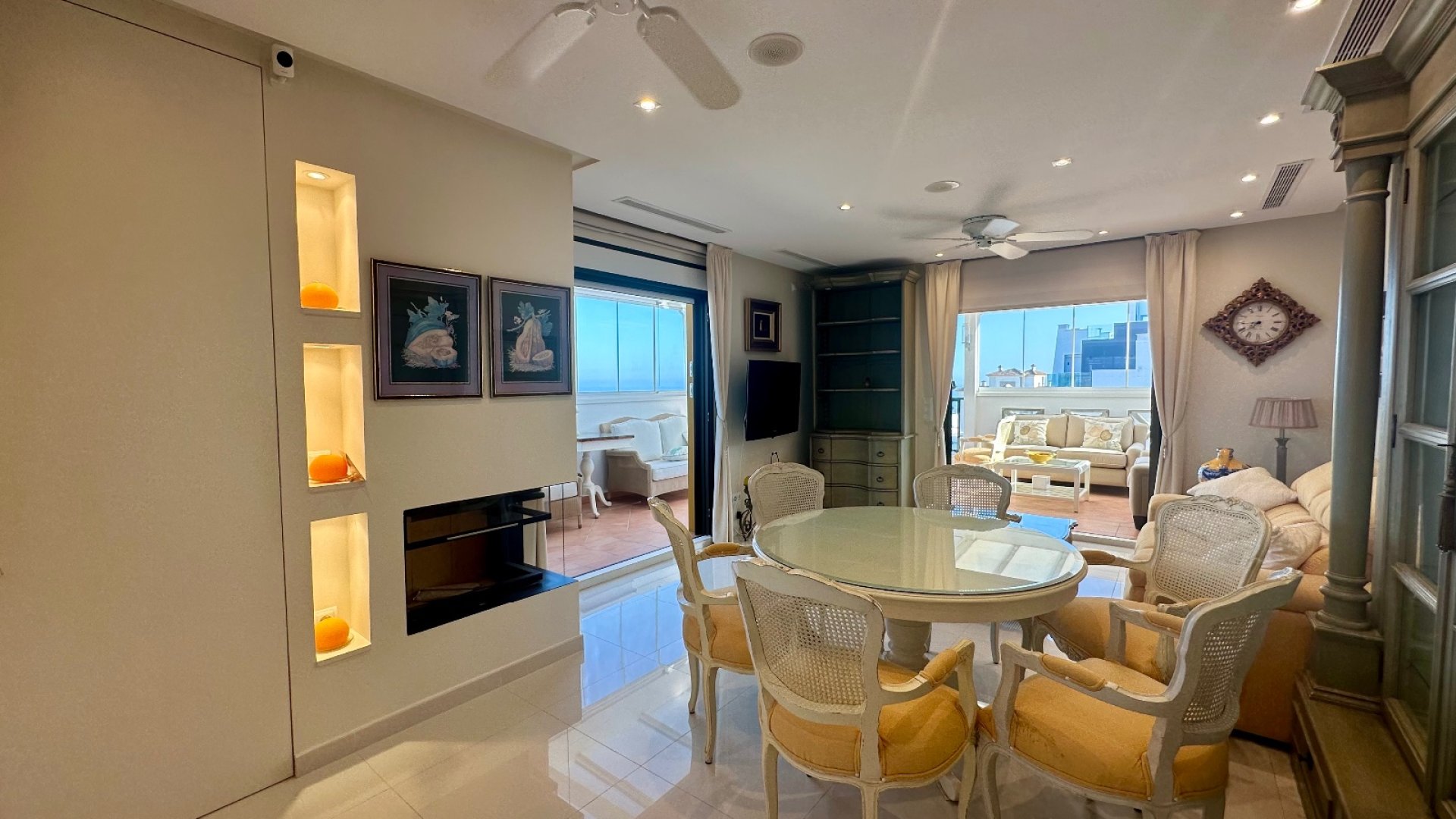 Resale - Apartments -
Guardamar del Segura - Marjal Beach