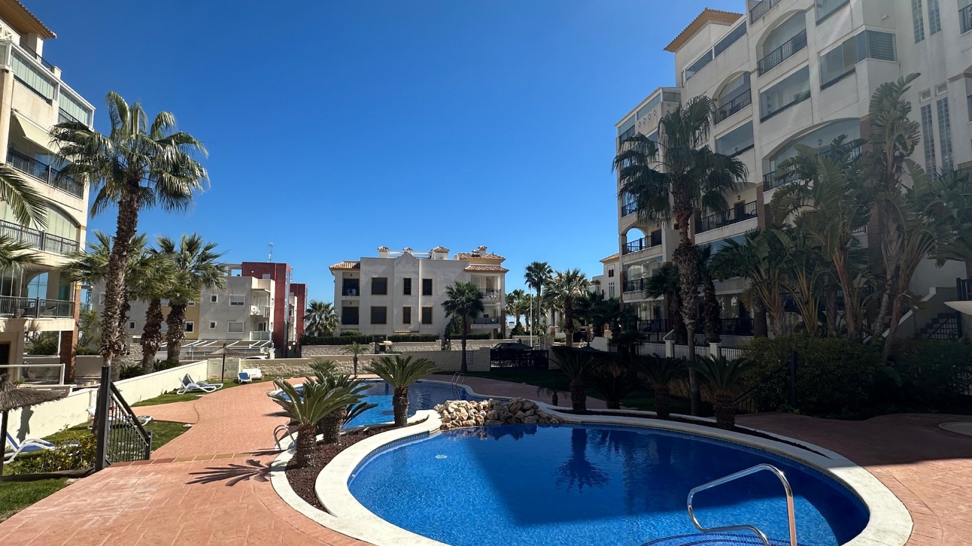Resale - Apartments -
Guardamar del Segura - Marjal Beach