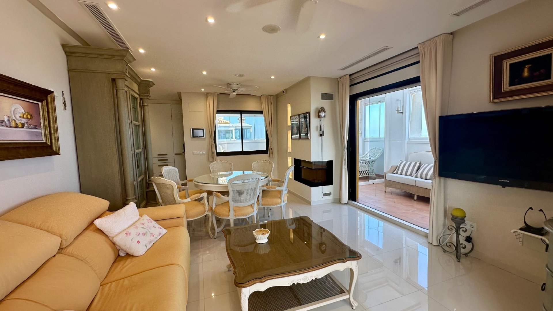 Resale - Apartments -
Guardamar del Segura - Marjal Beach