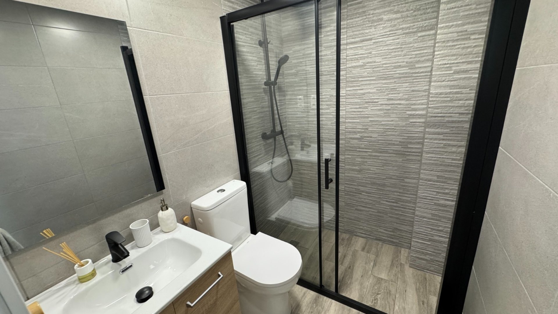 Resale - Apartments -
Guardamar del Segura - Pinomar