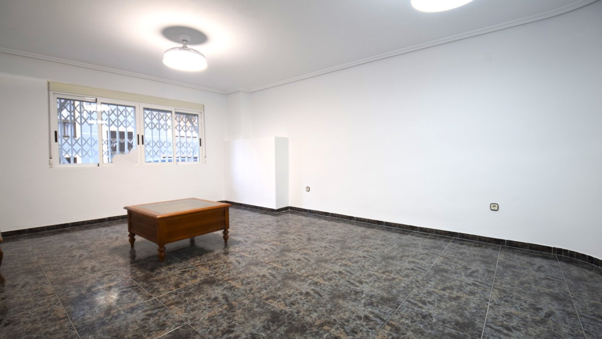 Resale - Apartments -
Guardamar del Segura - Pueblo