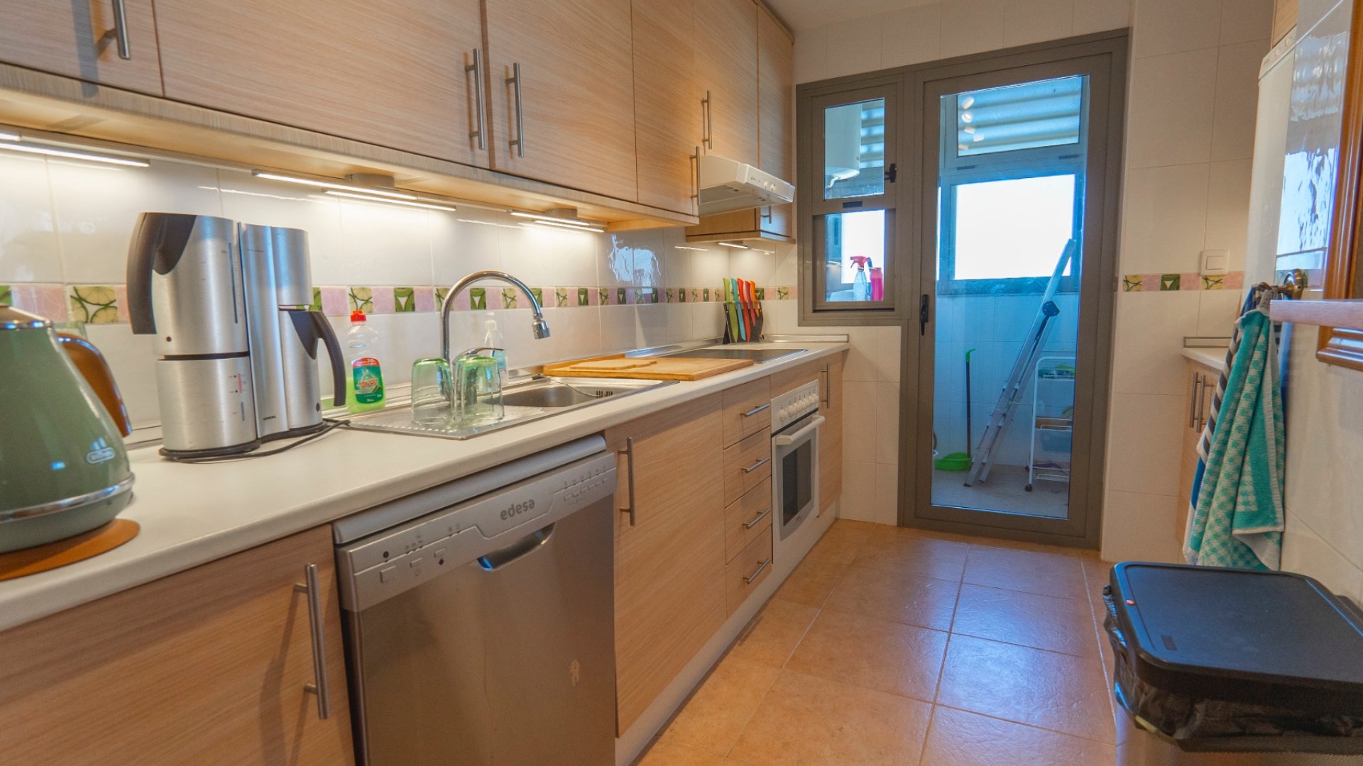 Resale - Apartments -
Guardamar del Segura - Puerto Deportivo