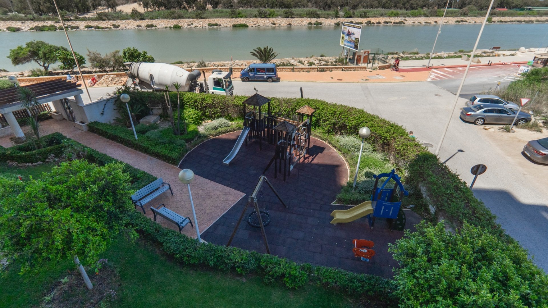 Resale - Apartments -
Guardamar del Segura - Puerto Deportivo