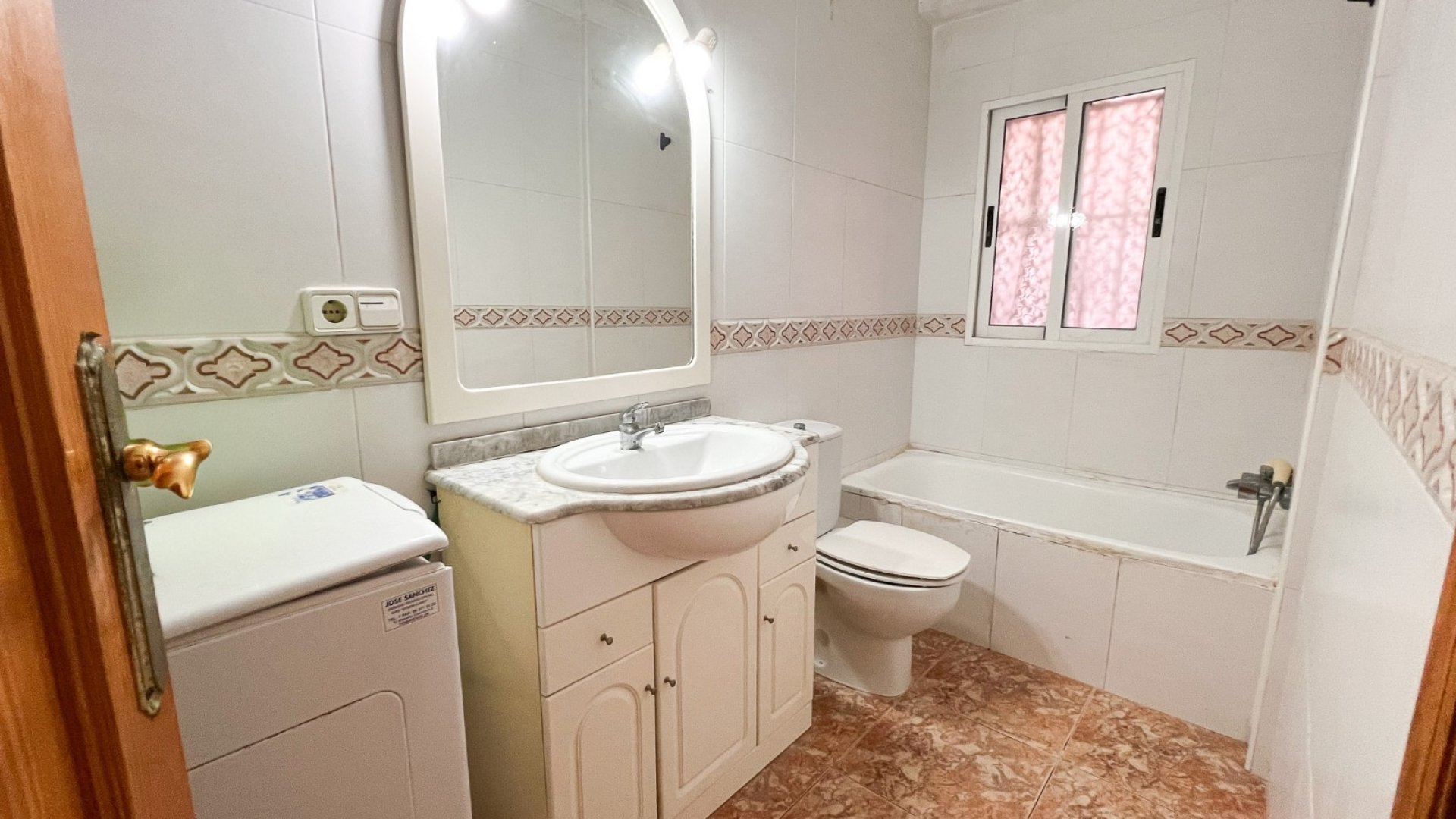 Resale - Apartments -
Guardamar del Segura