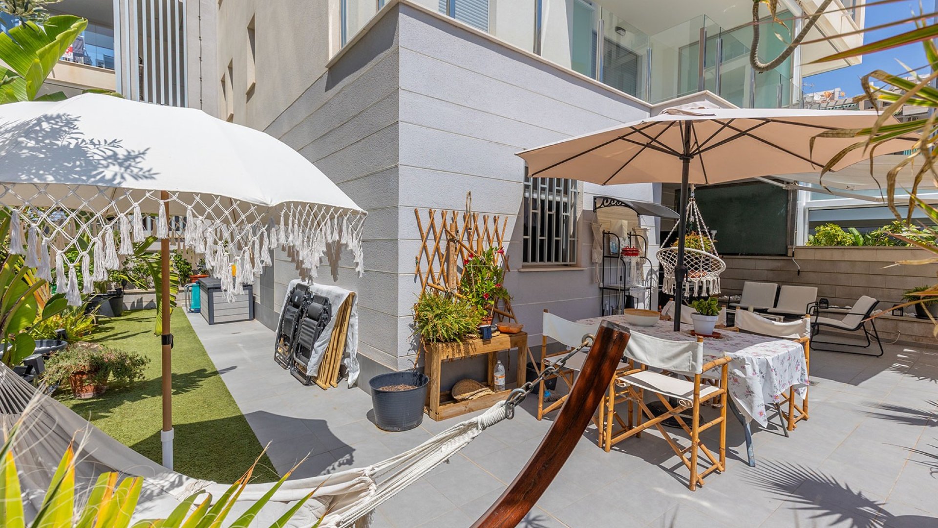 Resale - Apartments -
La Mata - Playa