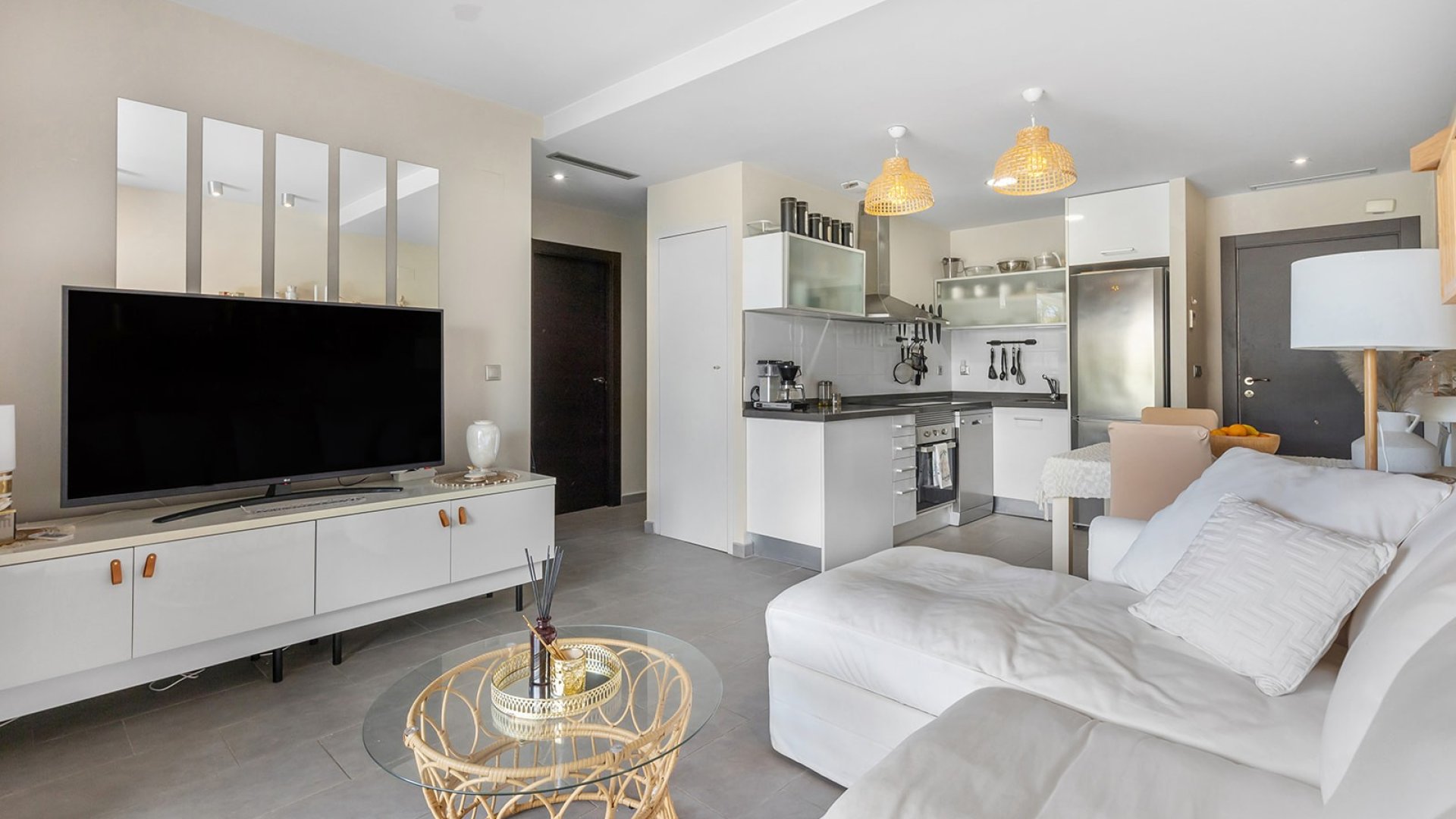 Resale - Apartments -
La Mata - Playa