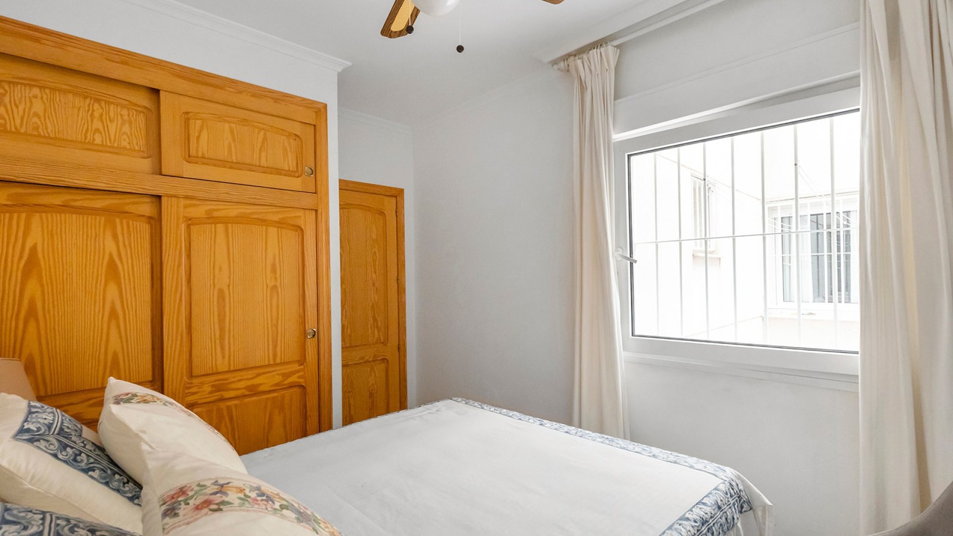 Resale - Apartments -
La Mata - Playa