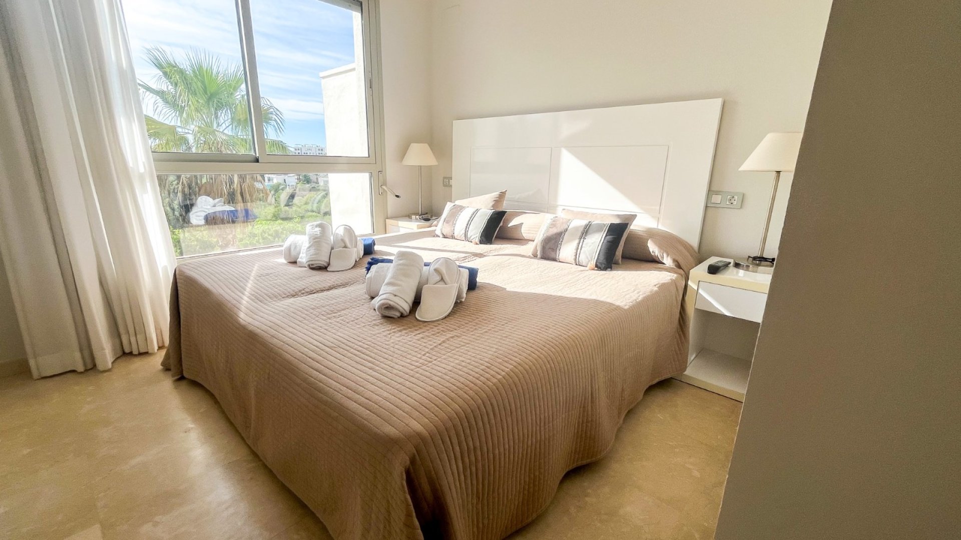 Resale - Apartments -
Las Colinas Golf Resort - Las Colinas golf