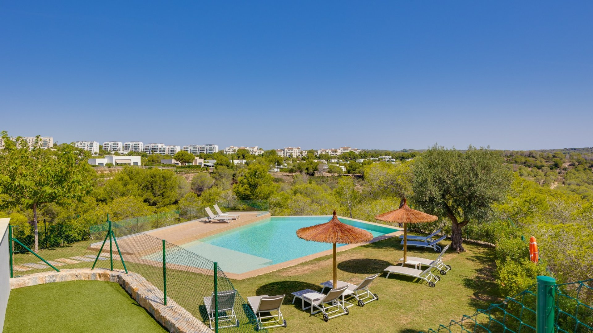 Resale - Apartments -
Las Colinas Golf Resort - Las Colinas golf