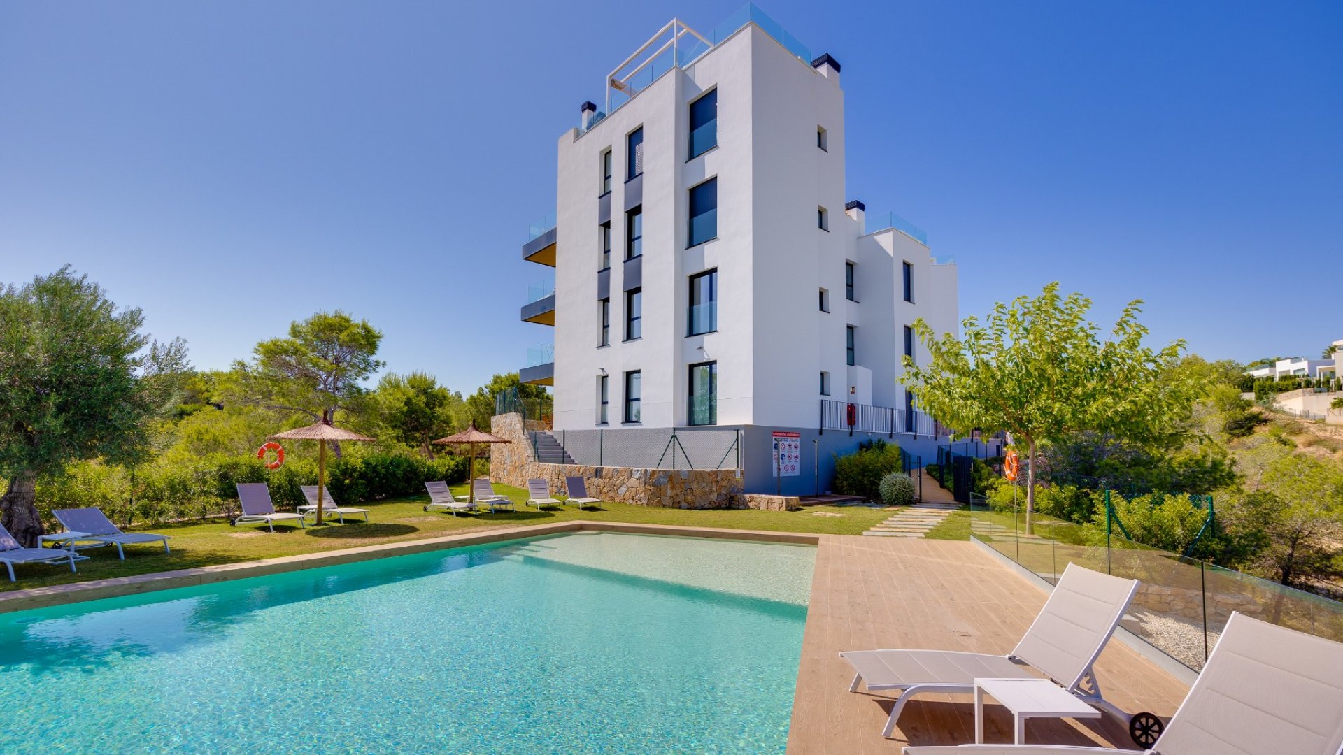 Resale - Apartments -
Las Colinas Golf Resort - Las Colinas golf