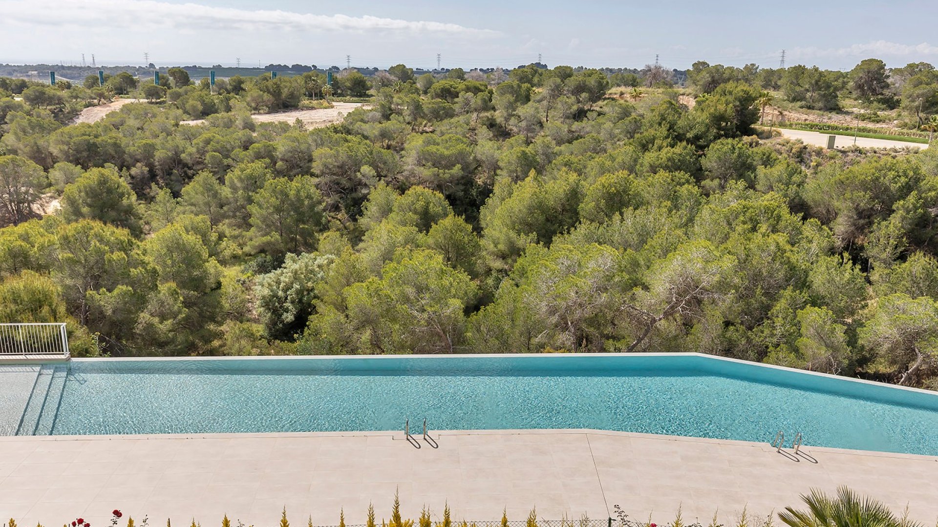 Resale - Apartments -
Las Colinas Golf Resort - Las Colinas golf