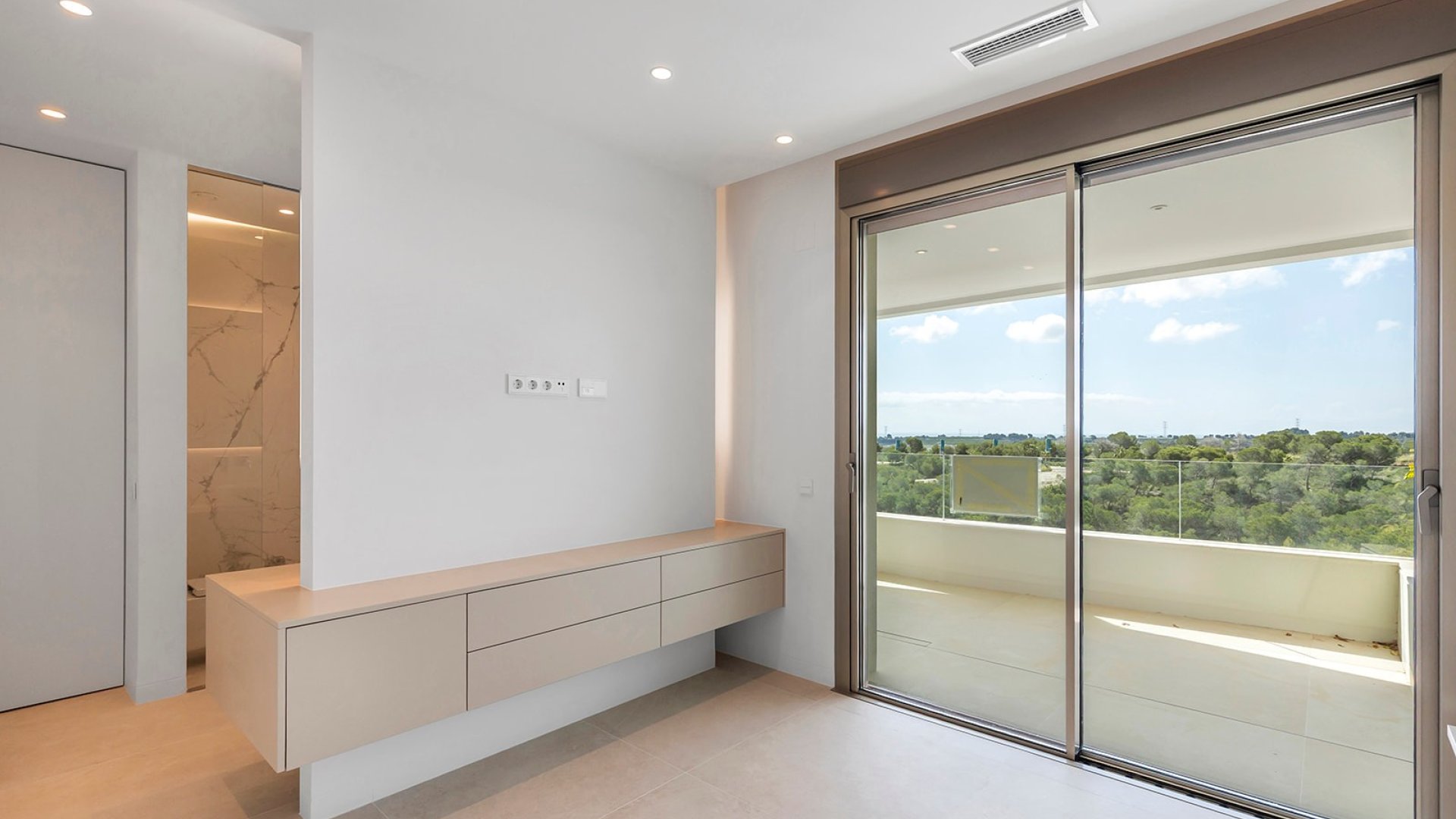 Resale - Apartments -
Las Colinas Golf Resort - Las Colinas golf