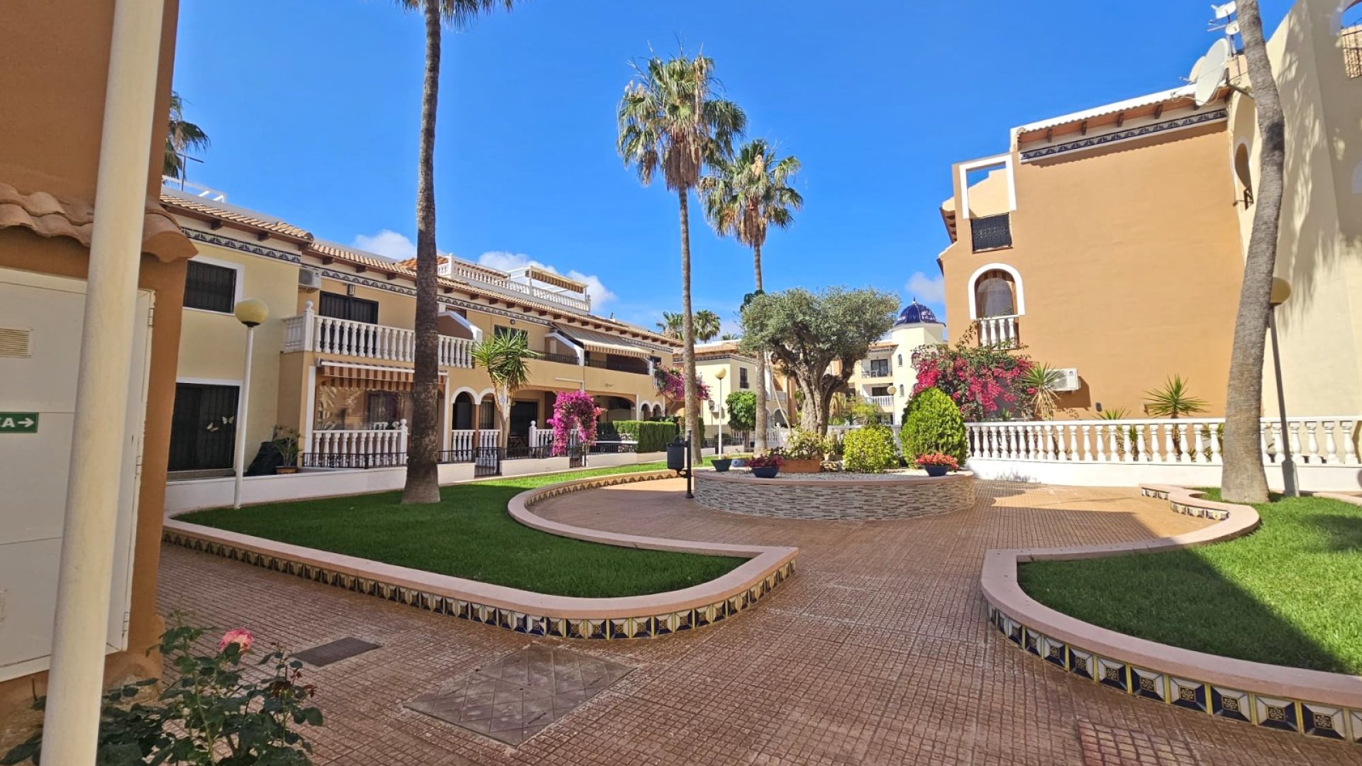 Resale - Apartments -
Los Alcazares - Pueblo Patrica