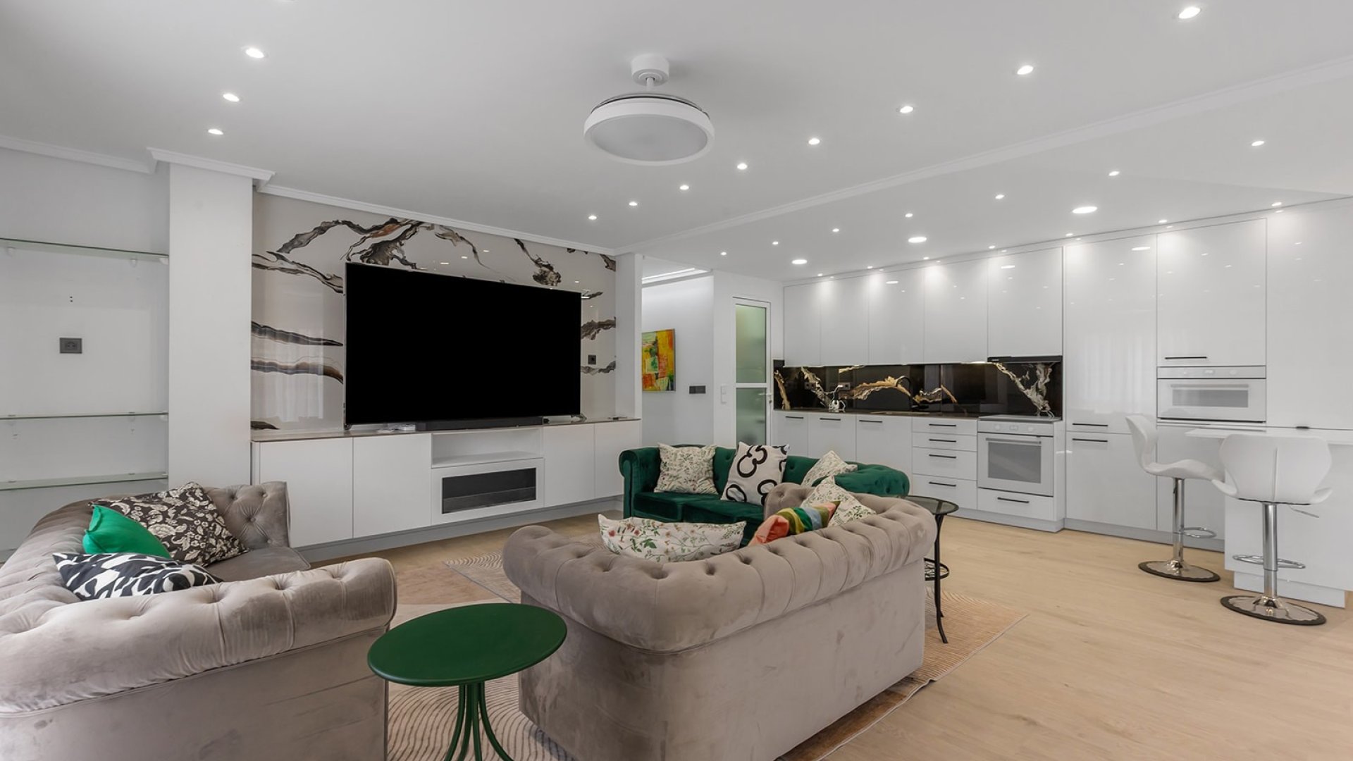 Resale - Apartments -
Los Montesinos