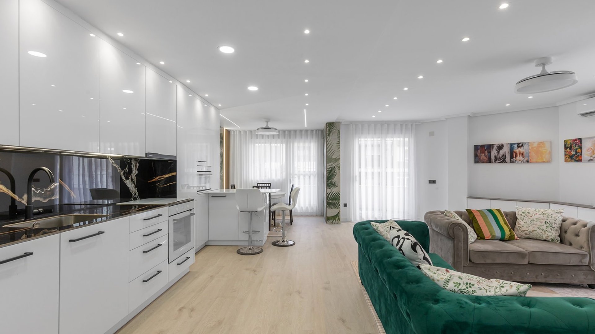 Resale - Apartments -
Los Montesinos