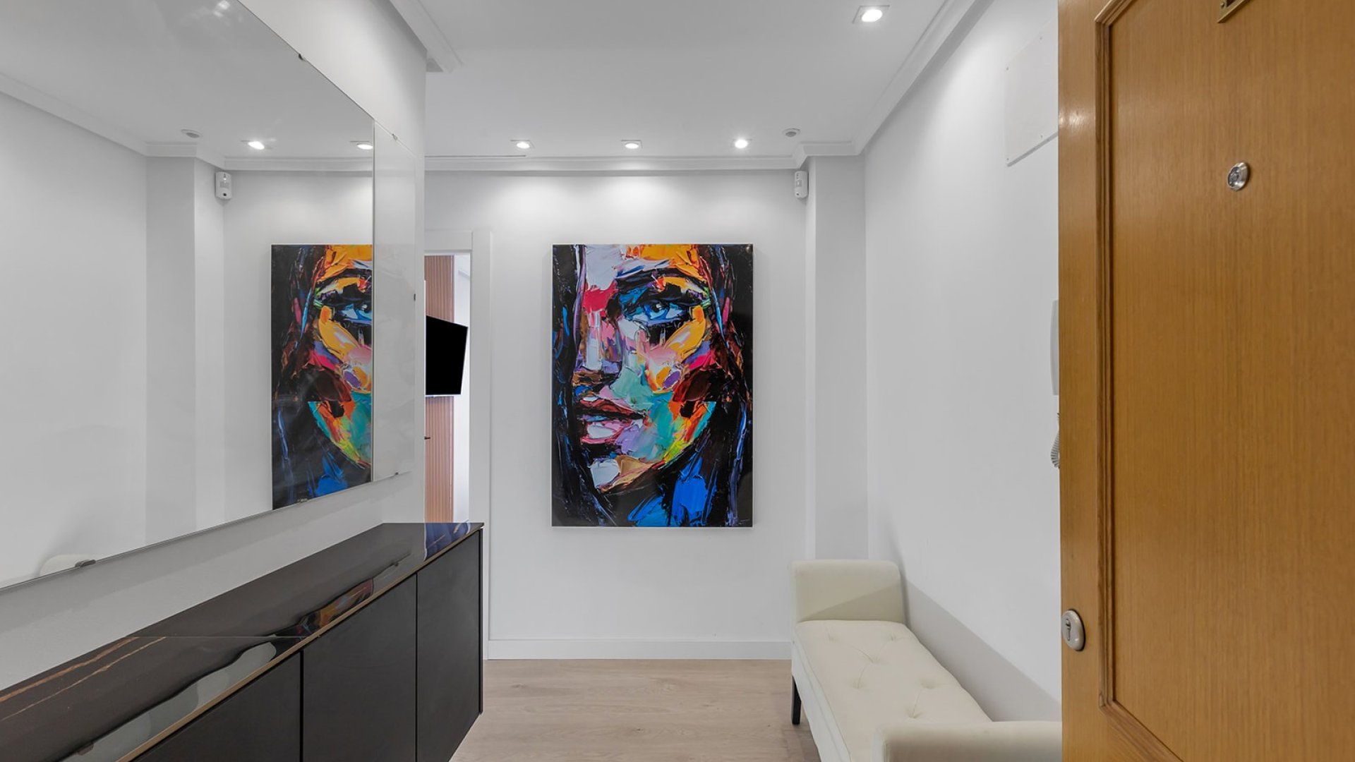 Resale - Apartments -
Los Montesinos