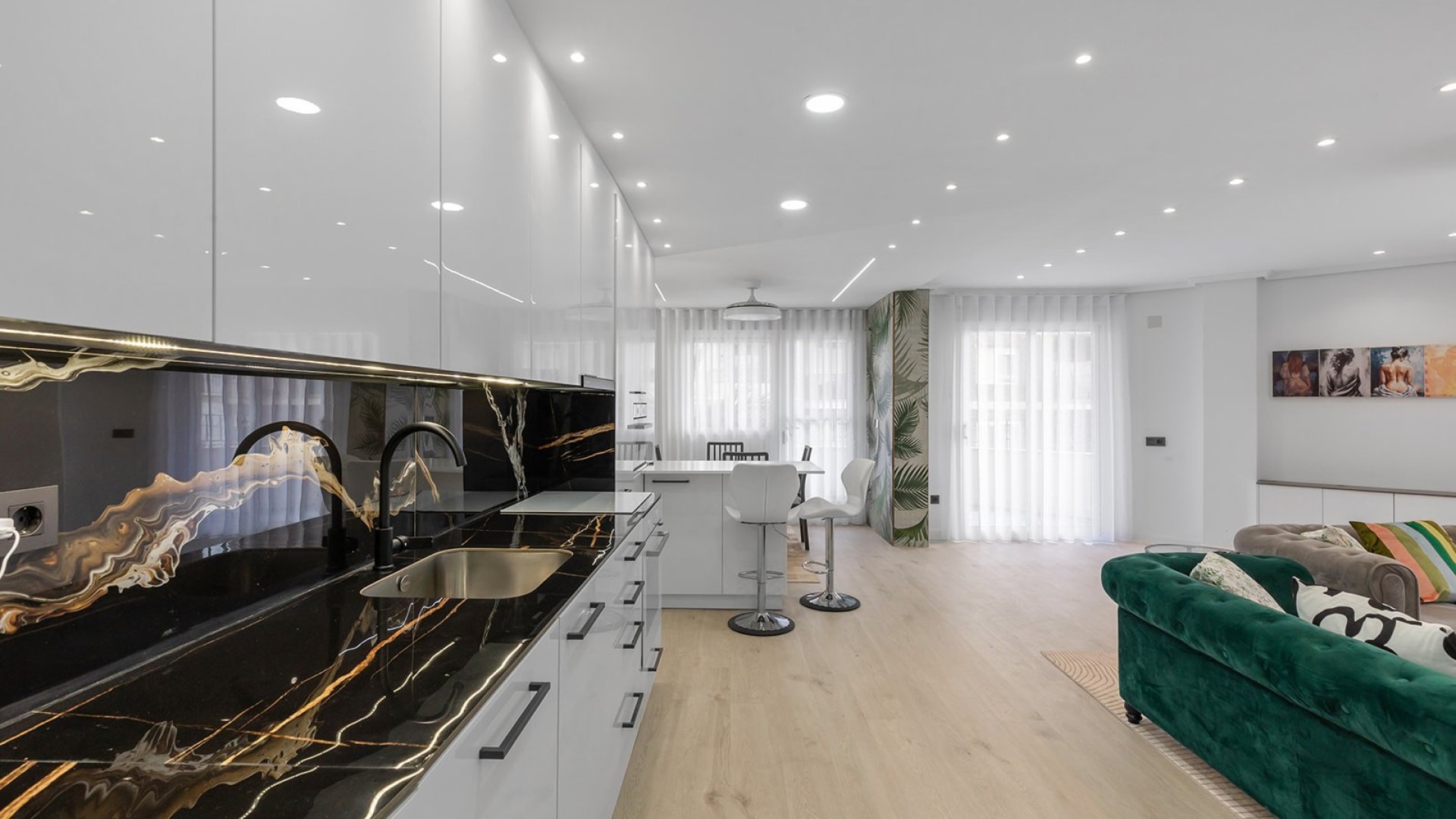 Resale - Apartments -
Los Montesinos