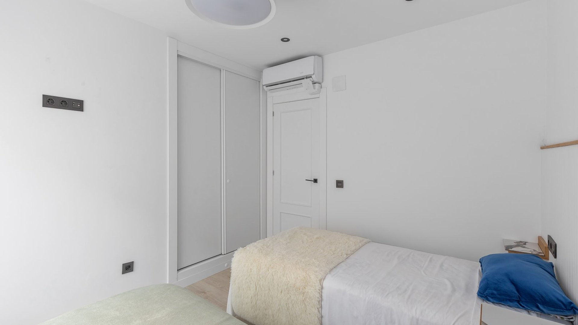 Resale - Apartments -
Los Montesinos