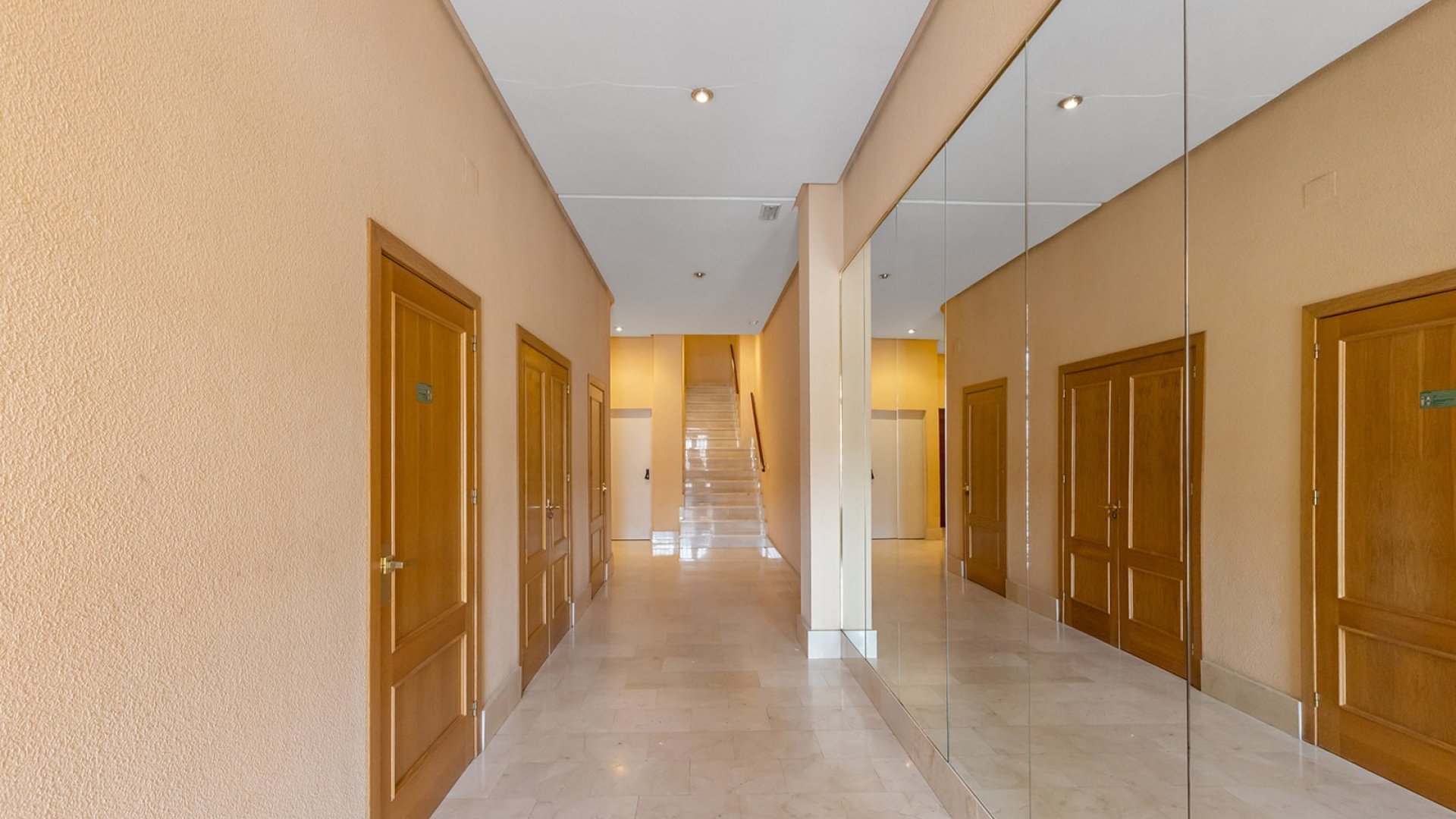 Resale - Apartments -
Los Montesinos