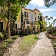 Resale - Apartments -
Malaga - Benahavís