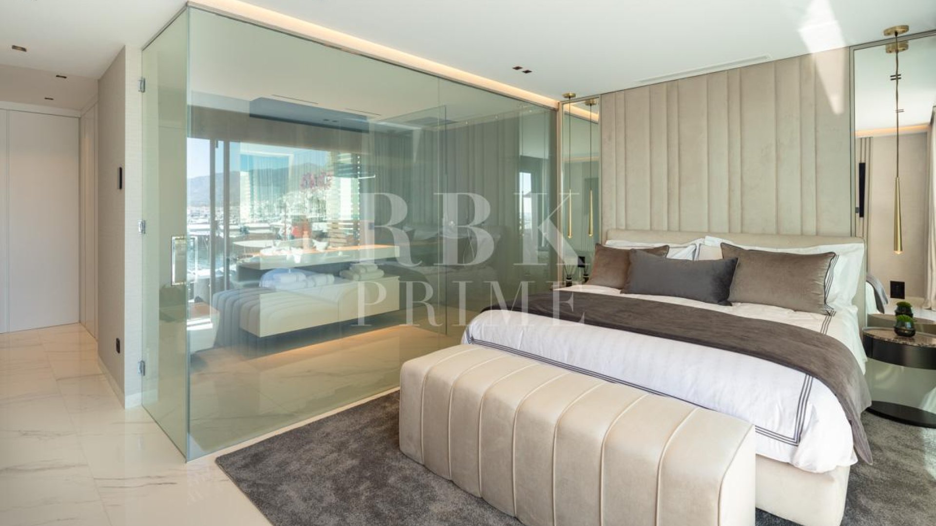 Resale - Apartments -
Malaga - Nueva Andalucía