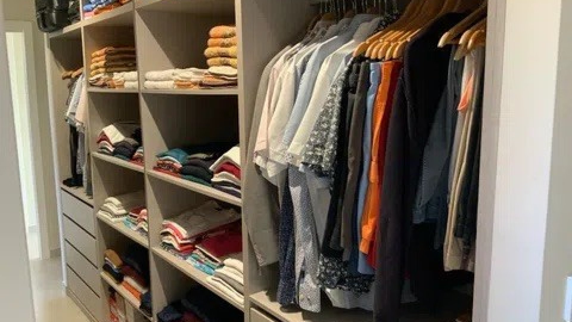 Resale - Apartments -
Mar de Cristal