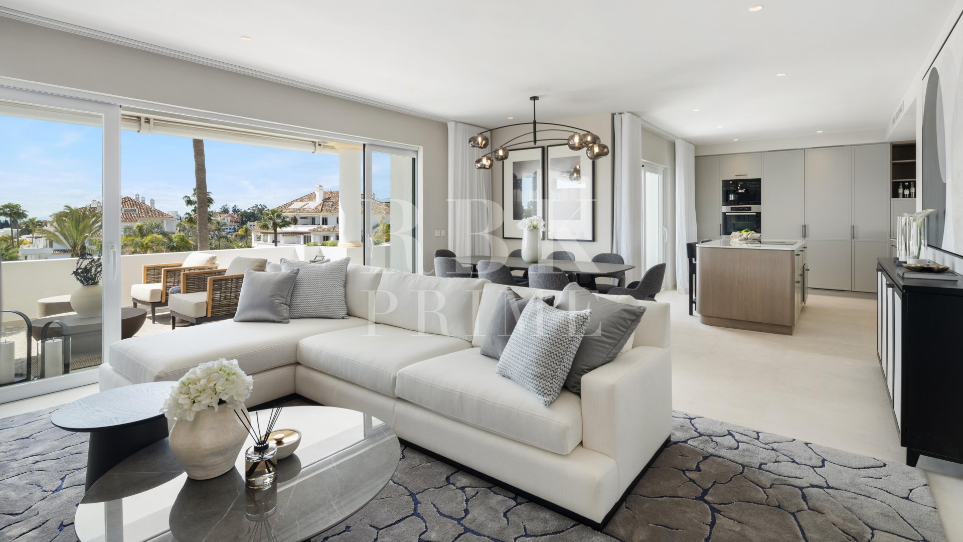 Resale - Apartments -
Marbella