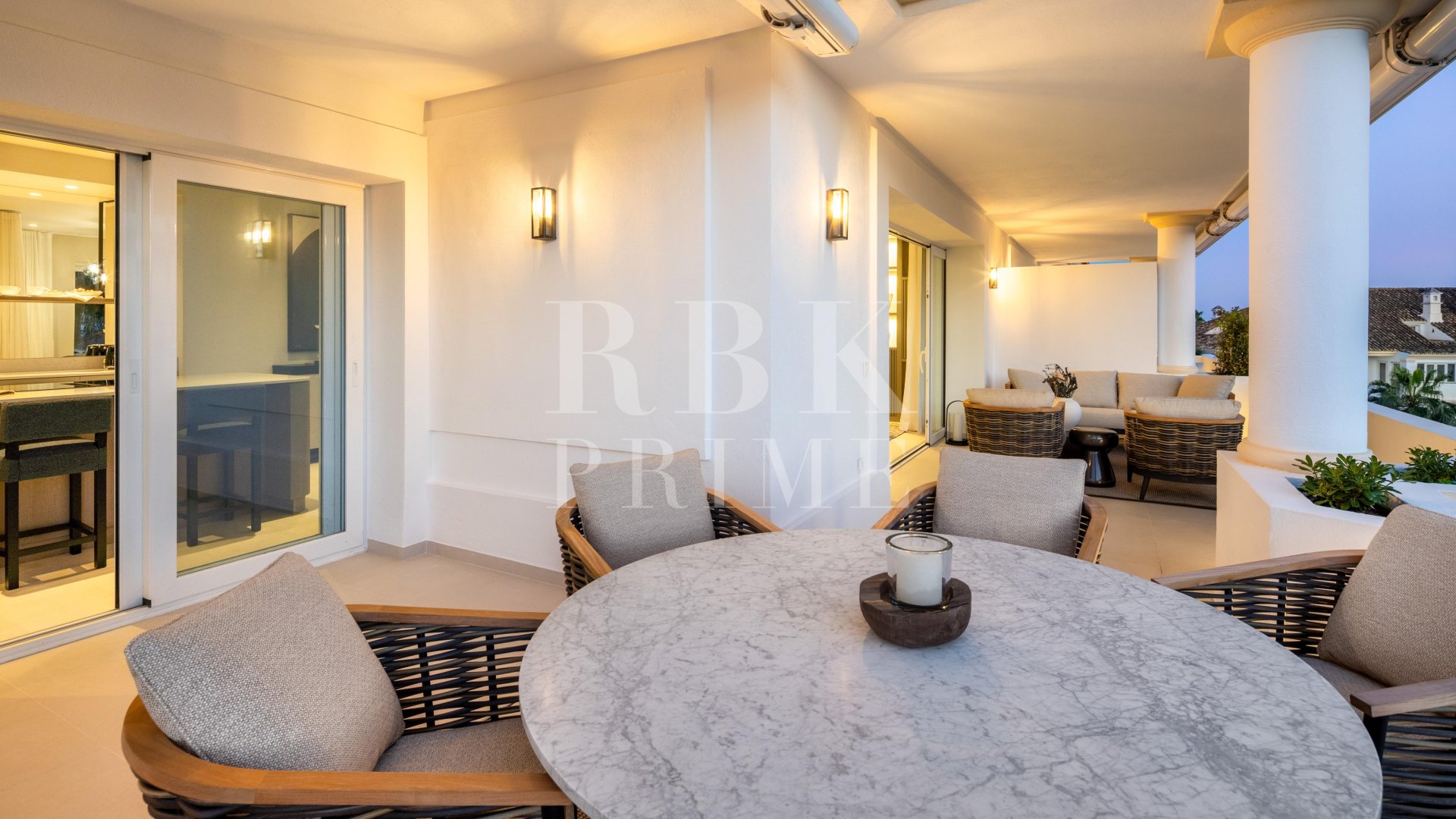 Resale - Apartments -
Marbella