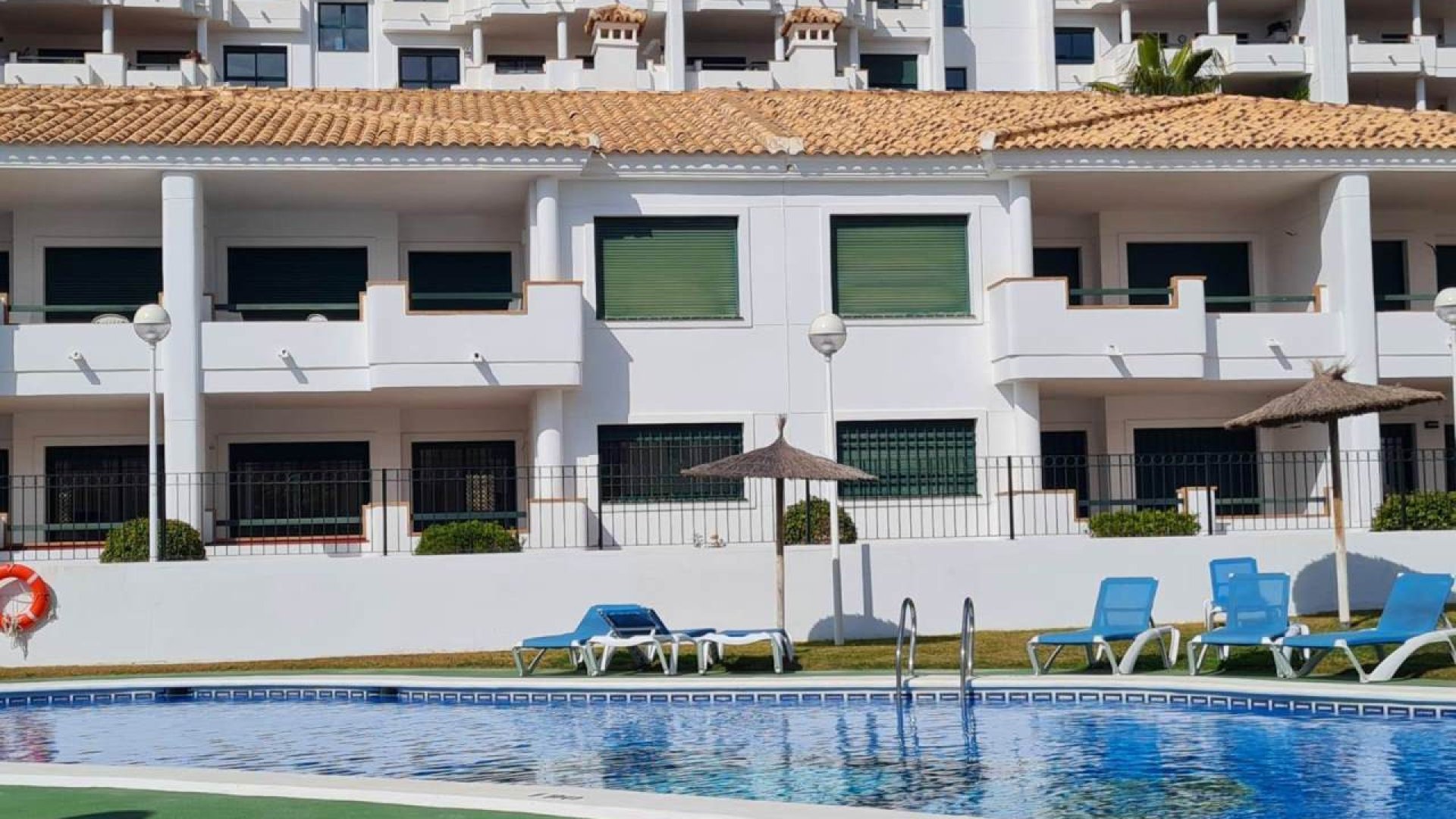 Resale - Apartments -
Orihuela Costa - Campoamor