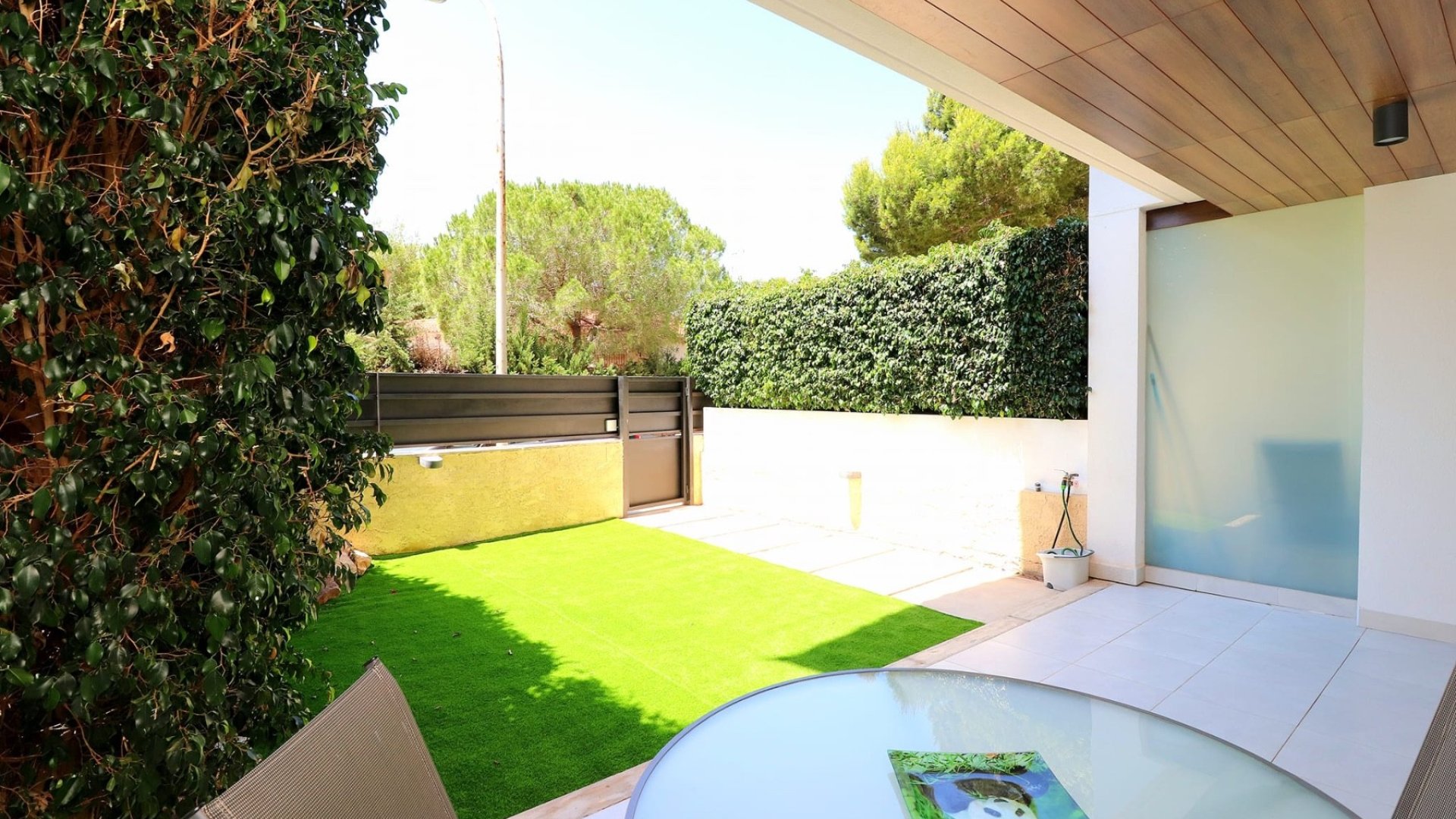 Resale - Apartments -
Orihuela Costa - Campoamor