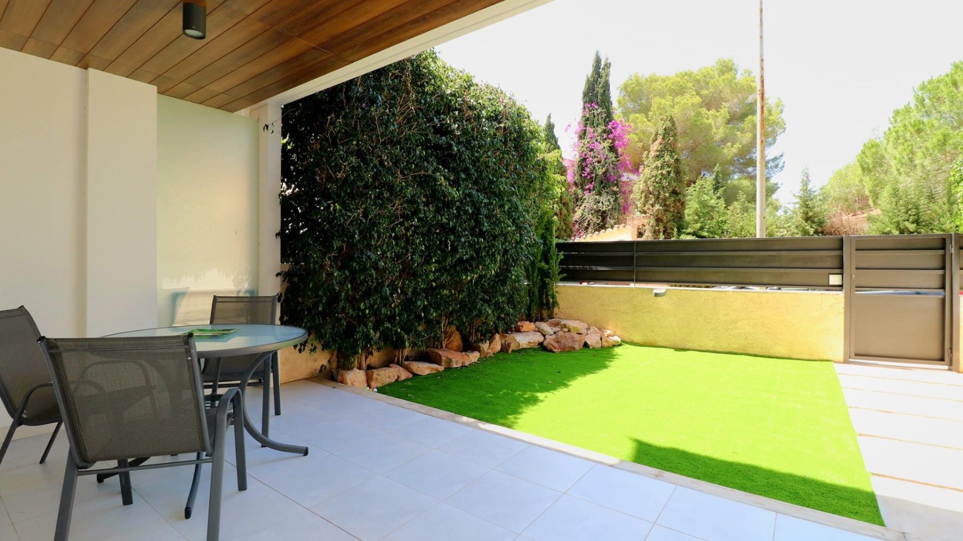 Resale - Apartments -
Orihuela Costa - Campoamor